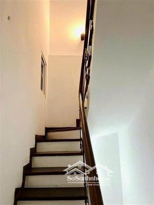 nhà đẹp đường văn cao trung tâm ba đình, mặt tiền rộng 3.4m2, gần hồ tây.lh ngay c.huệ 