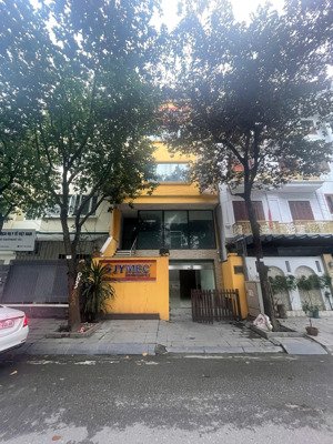 cho thuê tòa nhà mặt phố bùi xuân phái - mỹ đình - ntl 125m2 mt 7m, 5 tầng. thông sàn. giá 48tr