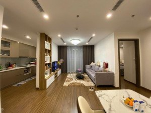 cho thuê gấp vinhomes west point (2pn) giá 18 triệu/ tháng hiện đang rẻ nhất thị trường