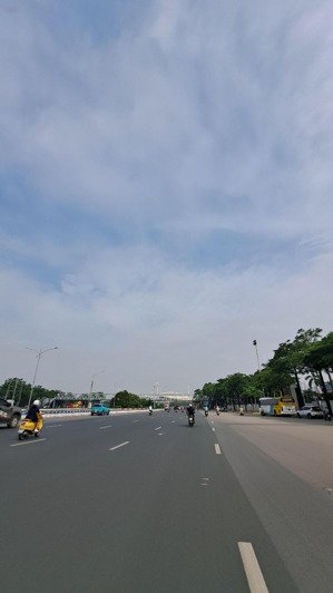 đất phân lô, lô góc đường lê quang đạo ô tô tránh nhau 89m2, mt gần 18m giá 32 tỷ 4