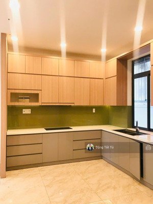 cần cho thuê nguyên căn nhà phố vườn lakeview city giá 28tr/th nhà đã hoàn thiện. lh: 