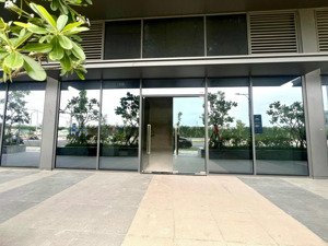 cho thuê nguyên căn shophouse the opera diện tích 178m2 mặt tiền đường giao thông sầm uất