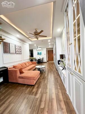 Vợ chồng em cần bán nhanh căn hộ 66m2 ( 2PN) chung cư Green Stars – Giá 5,9 tỷ.