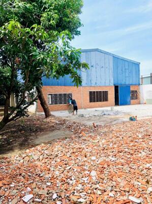 Bán nhà xưởng hẻm Võ Văn Bích , Bình Mỹ tdt 1076m2 full thổ ( dtxd 500m2 ) giá 17,5 tỷ