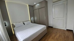 bán căn 62m 2pn toà a14 nam trung yên giá 5 tỷ căn giá tốt bói không có căn thứ hai