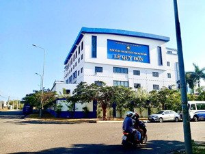 cần bán lô đất mặt tiền đường đốc ngữ, gần trường lê quý đôn