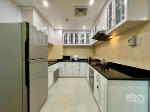 bán ch 2pn, 2wc, 75m2 tại chung cư khánh hội 2, giá cực chất 5 tỷ vnd liên hệ 