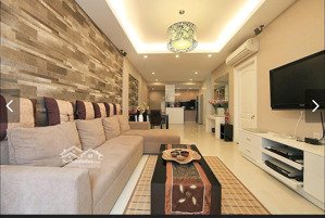 bán căn góc chung cư sky garden 3, 03pn, giá 6.1 tỷ, nhà đẹp, đầy đầy đủ nội thất, xem nhà dễ