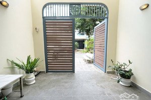 nhà full nội thất cao cấp phường an phú cách cầu sg 1km , trệt 3 làu giá 38tr/ tháng