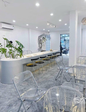 bán nhà và đất 2 mặt tiền đường trần nguyên hãn - nha trang giá 132tr/m2