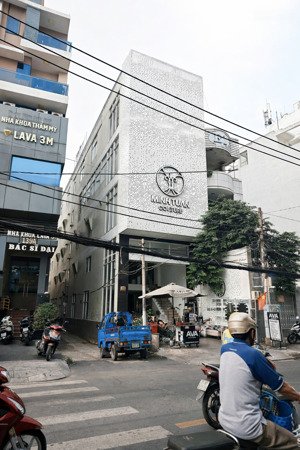 building góc 2 mặt tiền lê quang định bình thạnh - nở hậu 11m x dài 42m - 5 tầng thang máy - 180tr