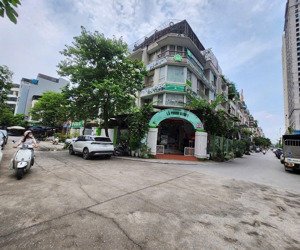 cần bán căn liền kề 16 khu đô thị an hưng. cạnh 2 toà chung cư the charm. vị trí kinh doanh