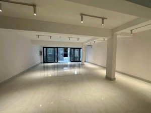 chính chủ cho thuê tòa nhà 7 tầng thang máy nguyễn thị thập, yên hòa, cầu giấy.