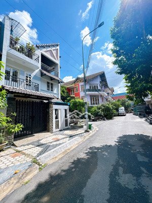 bán nhà lô góc 2 mặt tiền ngay chợ sặt, p. tân biên, biên hòa, giá 7tỷ5