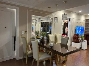 cần bán căn hộ cao cấp dt 139m2 tại tòa 88 láng hạ