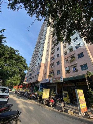 bán căn hộ 3 ngủ chung cư vp6 linh đàm, 4,5 tỷ, 78m2, hàng hiếm tại view đẹp