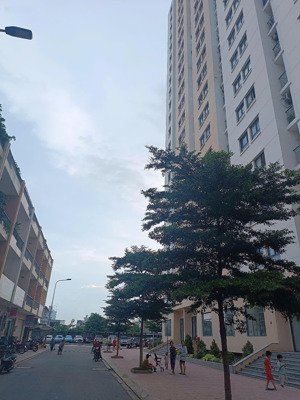 căn hộ đẹp dgold 68 hương lộ 80, 64m2- 2pn 2wc -2 ban công- chỉ 1,690 tỷ. nhà mới 100%