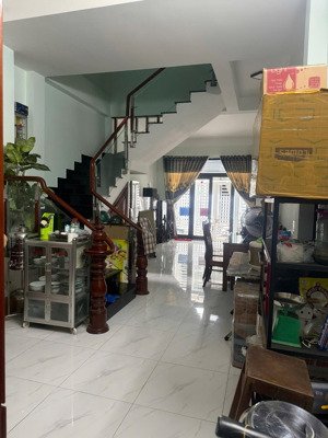 bán nhà 3 tầng kiên cố hẻm an ninh đường vân đồn cách biển chỉ 5p di chuyển - ngay tttp chỉ 5.8tỉ