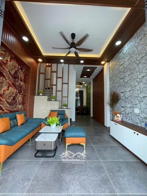 nhà mới mt đường trần thủ độ dt 4.2x12m, 3.5 tấm ntcc giá 8.9 tỷ