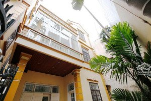 cho thuê nhà vườn 4 phòng ngủ tại tây hồ