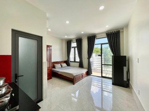 phòng ban công thoáng, an ninh ngay landmark 81 bình thạnh