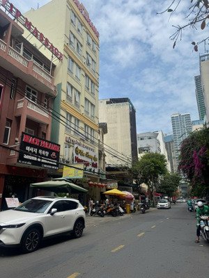 khách sạn 18 phòng dòng tiền 200 triệu/tháng nhưng bằng giá đất hà bổng sát biển phạm văn đồng