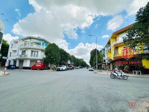 bán nhà mặt tiền đường n1 khu d2d võ thị sáu có dòng tiền 240tr/năm