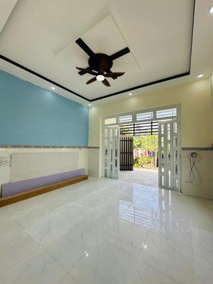 bán nhà riêng mới cách kdc xuyên á 1km, 86m2 sổ riêng, đường ôtô xã mỹ hạnh đường lớn 824 1,680 tỷ