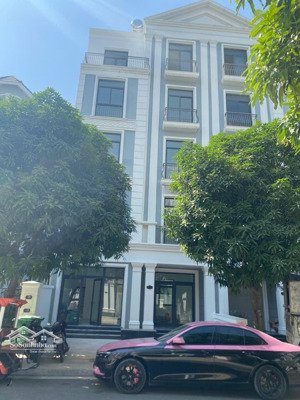 cho thuê nhà mới hoàn thiện 96m2 tại m4-vhgp giá 35tr/tháng