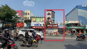 cho thuê nhà góc 2mt quang trung, dt: 6.5m x 20m, 1 trệt, 3 lầu, gò vấp