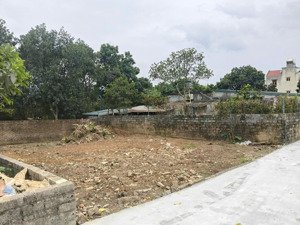 đất nền xuân mai full thổ cư 200m , cách ub xã xuân mai 900m