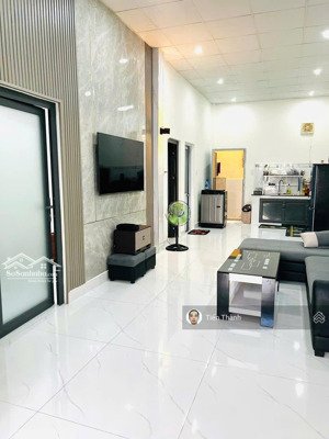 siêu phẩm homestay bãi sau mt nguyễn hiền ngang 6,7m đường ô tô, dòng tiền sẵn giá tốt chỉ 12,5 tỷ