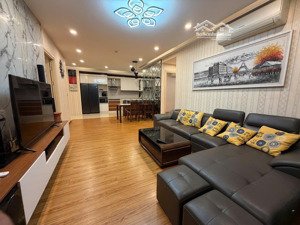 cho thuê căn hộ 2pn, 1wc tại rose town 79 ngọc hồi, 9 triệu vnd, 55m2