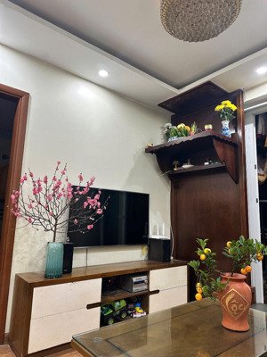 cần bán 2n2vs suất ngoại giao căn vip