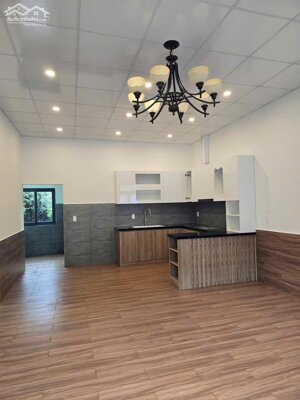 Bán ngôi nhà xinh, mới xây, đường Ngô Thì Nhậm, p7, Đà Lạt