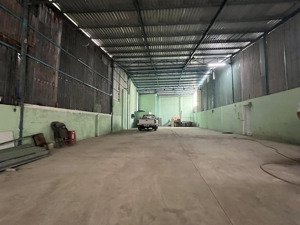 cho thuê xưởng 300m2 có 3 pha ngay ngã 3 ông xã dĩ an