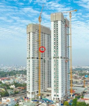 the emerald 68 - bán căn hộ cao cấp 1pn+ 50,1m2 tầng trung view hồ bơi