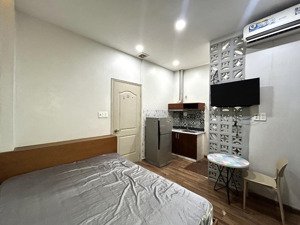 ở ngay studio tách bếp 24m2 | full tiện nghi | thang máy | giá sinh viên | gần phố bùi viện q1