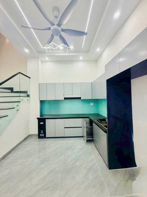 bán nhà 1 trệt 2 lầu 1 tum, hẻm xe hơi 200 m ra mặt tiền lã xuân oai, gần chợ tăng nhơn phú a