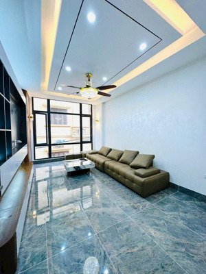 bán nhà mặt phố phạm tuấn tài, 75,6 tỷ, 139m2, đẹp, nhiều tiện ích