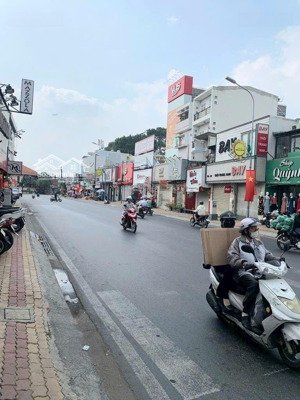 trung tâm linh chiểu _hxh võ văn ngân nhà 3 tầng _ 3.15 tỷ_ ngang 4,5m