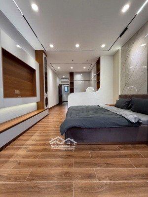 bán siêu phẩm cmt8 93m2 6 tầng ngang 5.3m nhỉnh 23 tỷ 390 giáp ranh quận 3