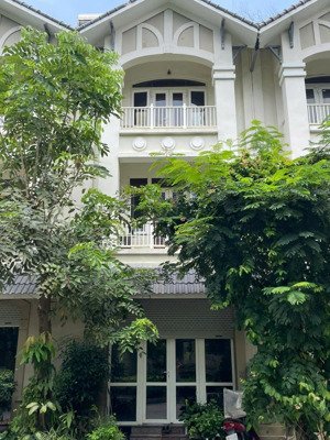 bán nhà khu a geleximco lê trọng tấn, full đồ, trên 20 tỷ vị trí đẹp view vườn hoa. lh: 