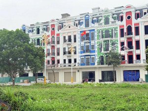 chính chủ bán nhà phố kđt sinh thái bắc đầm vạc 5 tầng hiện đại sẵn sổ sang tên 9,8 tỷ 