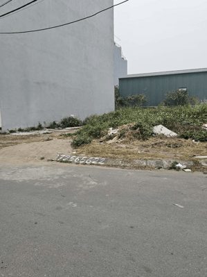 Bán đất phân lô Di Trạch( vành đai 3.5) cạnh ngã tư 80m, mt=7.5m chỉ 13.6