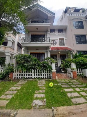 cho thuê biệt thự lan anh village. 10x20m trệt 2 lầu. nhà đẹp - giá 50 triệu/tháng