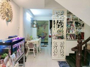 chỉ hơn 4 tỷ có căn nhà ngon 48m2 4 tầng hoàn công luôn ở phú thuận quận 7