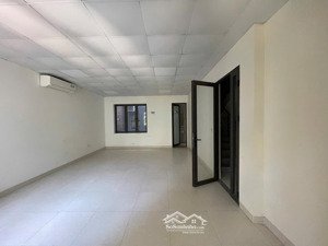 cho thuê nhà trịnh văn bô 110mx6t thang máy điều hoà, vỉa hè rộng, xe tải đỗ, vị trí đẹp đường đôi