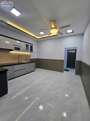 Bán Nhà Lý Thường Kiệt TT Hóc Môn 83m2 2 Tầng BTCT Hẻm ÔTô 4m xe hơi ngủ trong nhà.