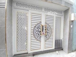 gọi ngay! đoàn thị điểm, phường cầu kiệu (9x5m) - 2 tầng - 3 phòng ngủ - giá 8.3 tỷ thương lượng